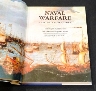 Libro Naval Warfare Richard Humble