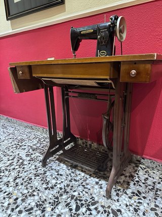 Máquina de coser Hexagon antigua