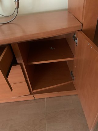 Mueble de salón madera y cristal
