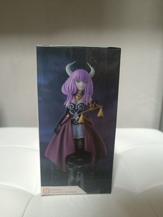 Figura Aura - Guillotine Desktop