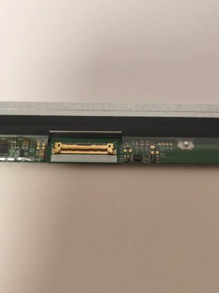 Pantalla Portátil LG 15.6 Slim HD
