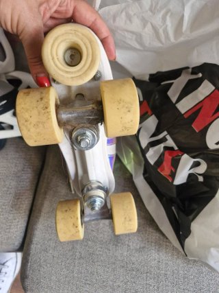 Patines 4 ruedas blancos