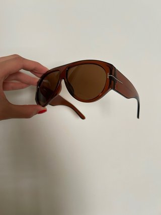 Occhiali da sole marroni