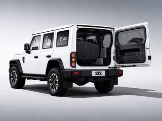 Yudo 6 2.0 L Adventurer 4WD 122 kW (166 CV)