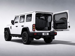 Yudo 6 2.0 L Adventurer 4WD 122 kW (166 CV)