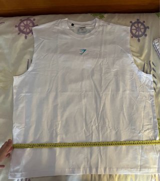 Camiseta Gymshark sin mangas blanca