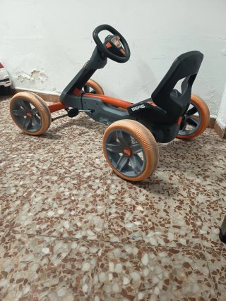 Kart a pedales BERG para niños