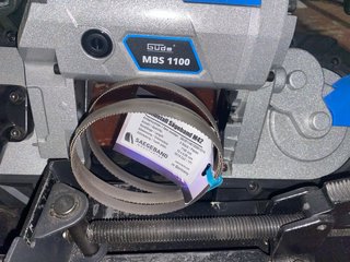 Sierra de cinta para metal MBS 1100
