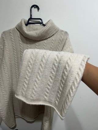 Jersey Bershka crema talla L mangas anchas