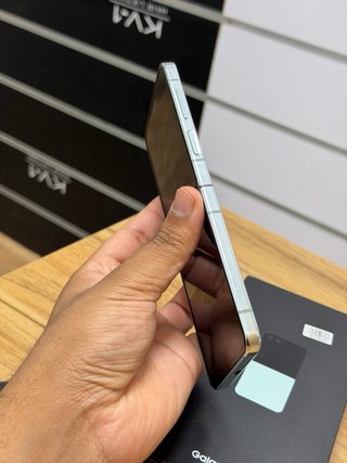 Samsung Galaxy Z Flip 5 256GB