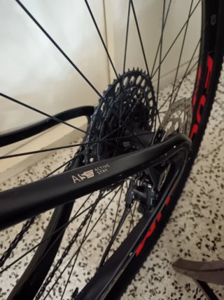 Bicicleta Montaña Carbono berria bravo