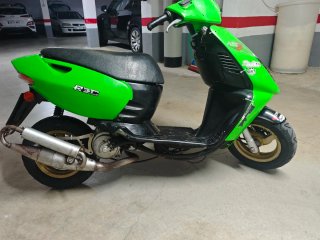 Aprilia Sonic 49cc Scooter