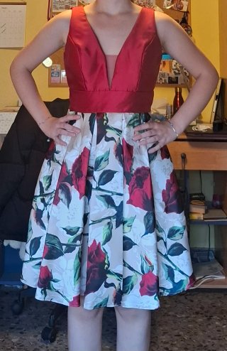 Vestido corto floral para evento