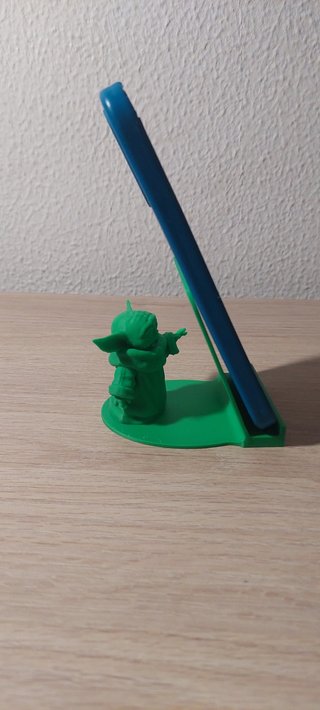 Soporte móvil Baby Yoda