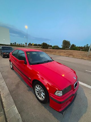 BMW Serie 3 316i M Distintivo B 🟡