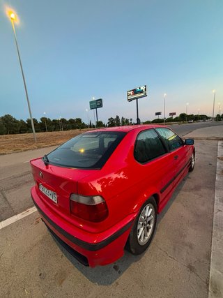 BMW Serie 3 316i M Distintivo B 🟡