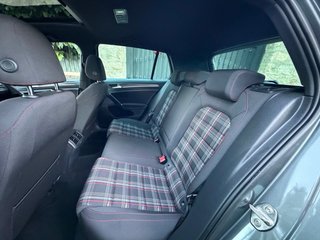 VOLKSWAGEN GOLF GTI 7.5 PERFROMANCE MANUAL TECHO