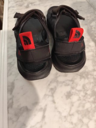 Sandalias The North Face Negras Sin Usar.