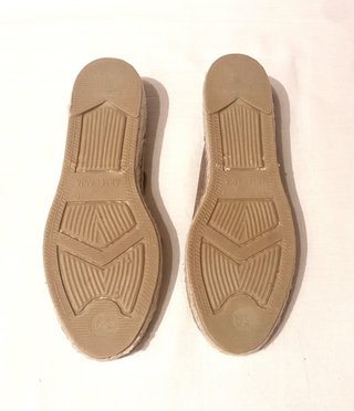 Zapatillas planas de esparto con cordones talla 39