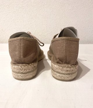 Zapatillas planas de esparto con cordones talla 39