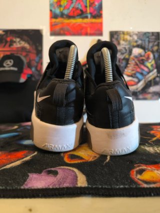Zapatillas Nike Air Max Negras y Blancas