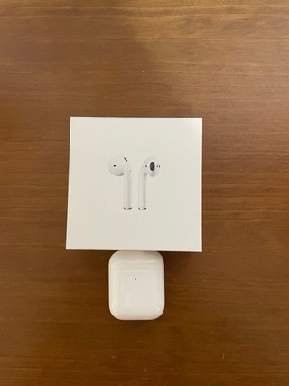 AirPods 2 + Wireless Charging Case + Accesorios