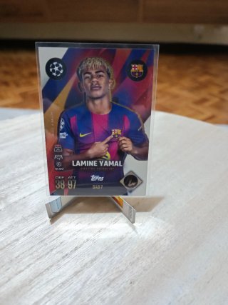 Lamine Yamal Topps Amazing Dribbling