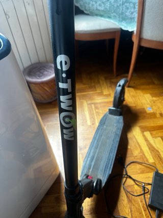 Patinete Eléctrico con Cargador