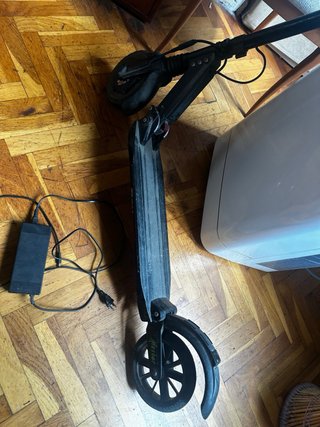 Patinete Eléctrico con Cargador