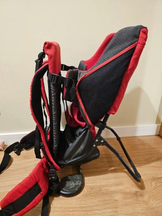 Mochila Portabebés Montaña Roja y Negra