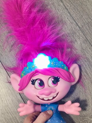 Muñeca Poppy Trolls con Luces