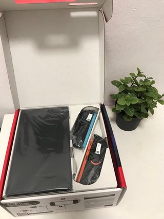 NUOVA!!! Nintendo Switch 2 + accessori