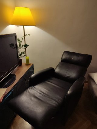 Butaca reclinable de piel negro