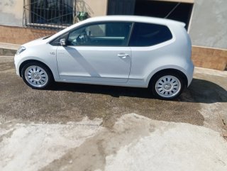 Volkswagen up! 2012
