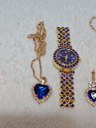 Conjunto 5 Joyas: Reloj, Anillo, Pendientes, Colla