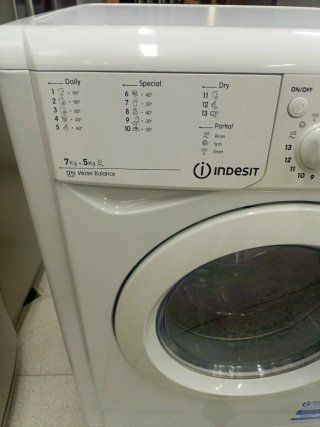 Lavadora con secadora Indesit 7/5kg 1600rpm A+