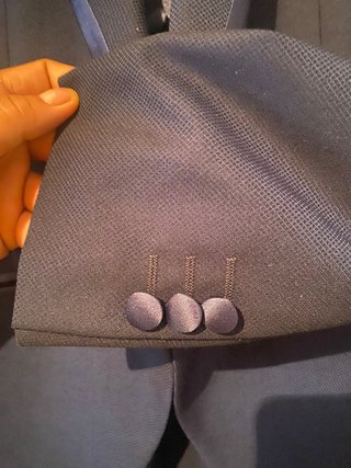 Traje de novio azul Félix Ramiro.