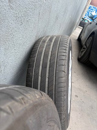 Llantas Golf 5