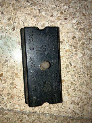 Tapa fusibles SEAT 1400 Original