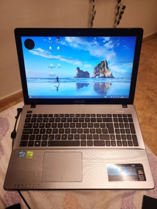 Portátil Asus Táctil Negro