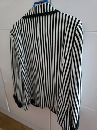 Chaqueta Zara Basic Rayas Blanco y Negro