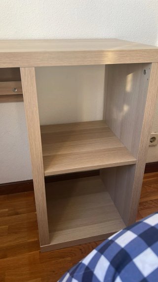 Escritorio madera beige