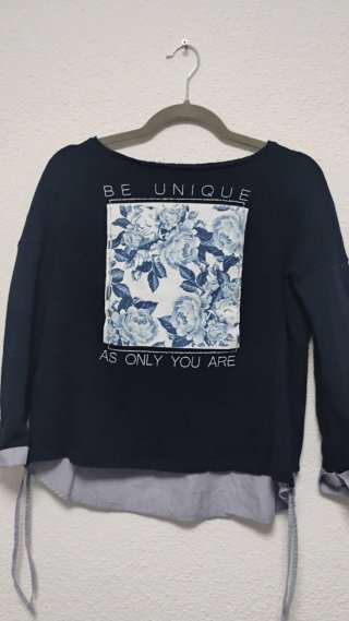 Sudadera Stradivarius floral M