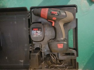 Taladro SKIL 12V con batería y cargador