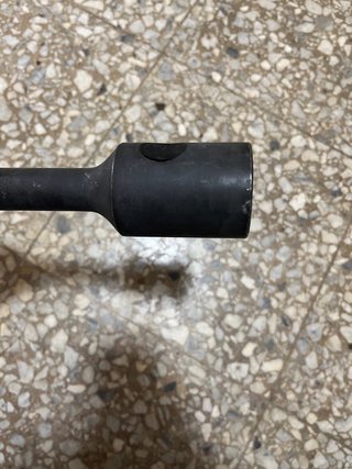 Llave de ruedas camión 30x32mm profesional