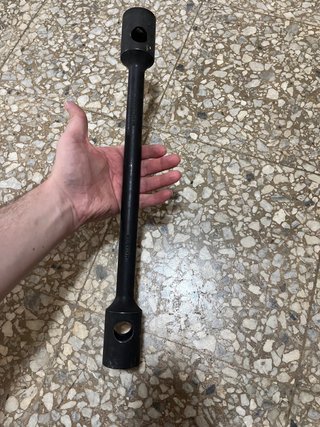 Llave de ruedas camión 30x32mm profesional