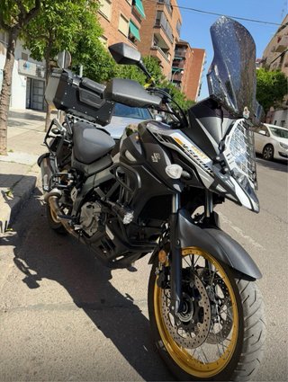 Suzuki V-Strom 650 XT