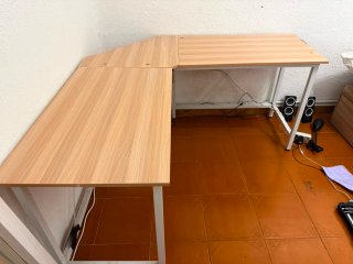 Escritorio esquinero madera y metal
