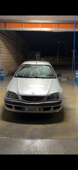 Toyota Avensis 2000