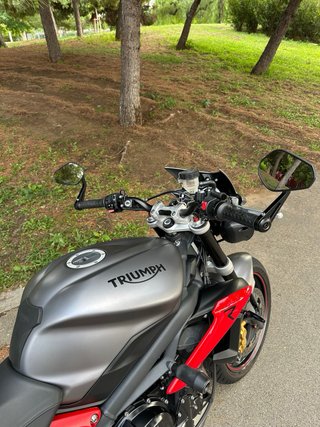 Triumph Street Triple R 2016